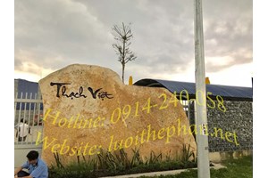 Hàng rào rọ đá quanh nhà máy